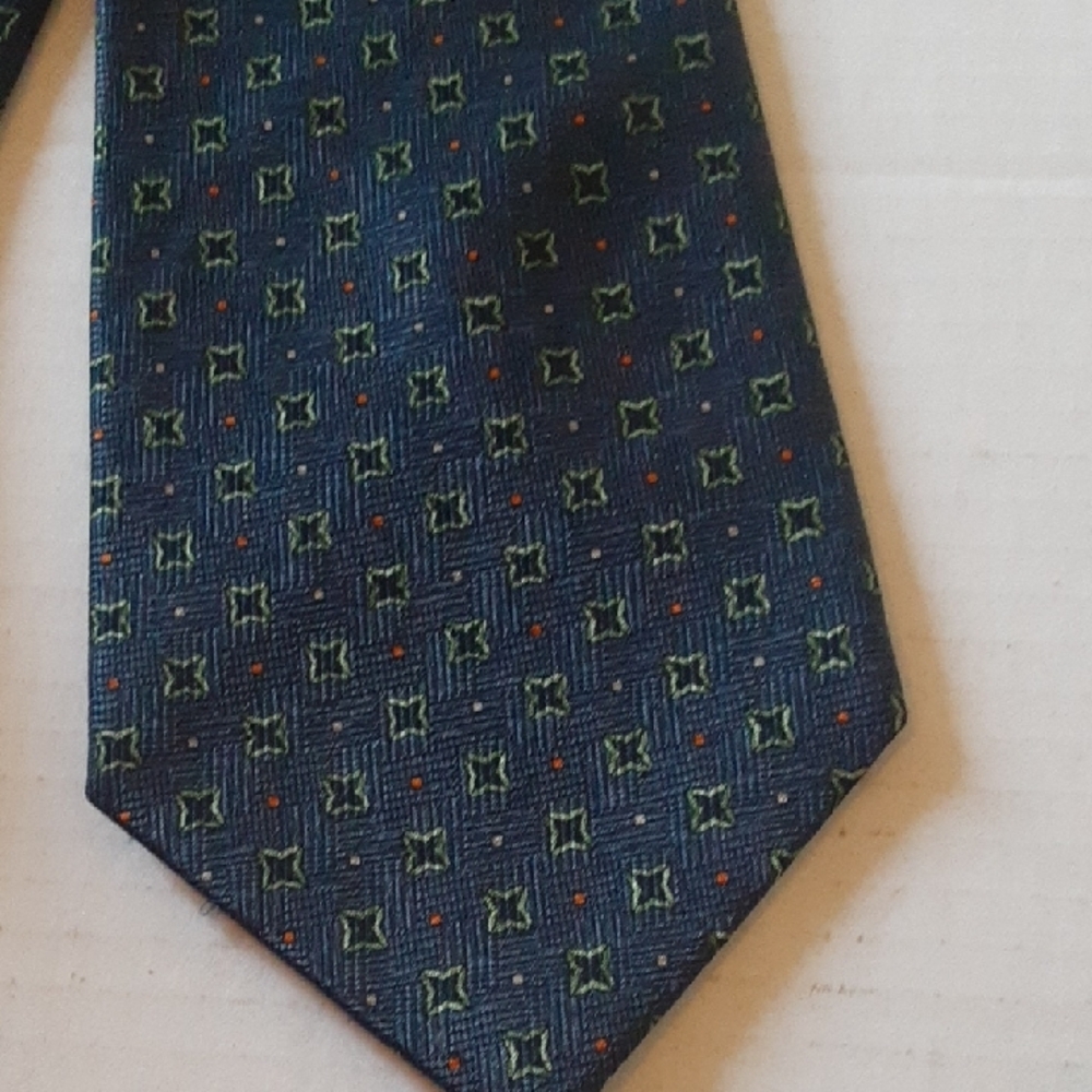Elegant Blue Patterned Men's Neck Tie